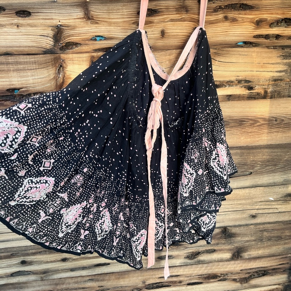 FREE PEOPLE | FP One Black and Pink Halter Top XS/S - Picture 4 of 5